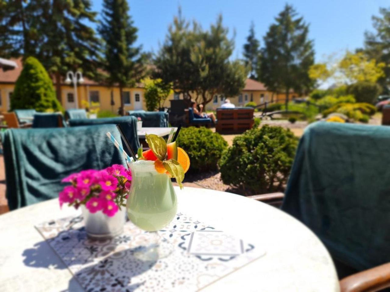 Hotel Pommerscher Hof Zinnowitz Eksteriør billede