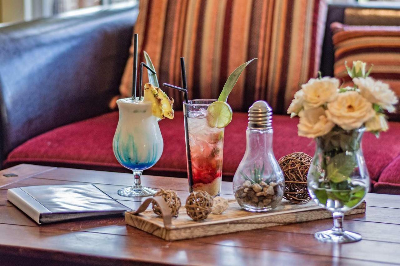 Hotel Pommerscher Hof Zinnowitz Eksteriør billede